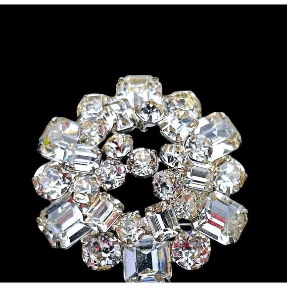 Vtg Weiss Rhinestone Brooch Domed Clear - Picture 9 of 9
